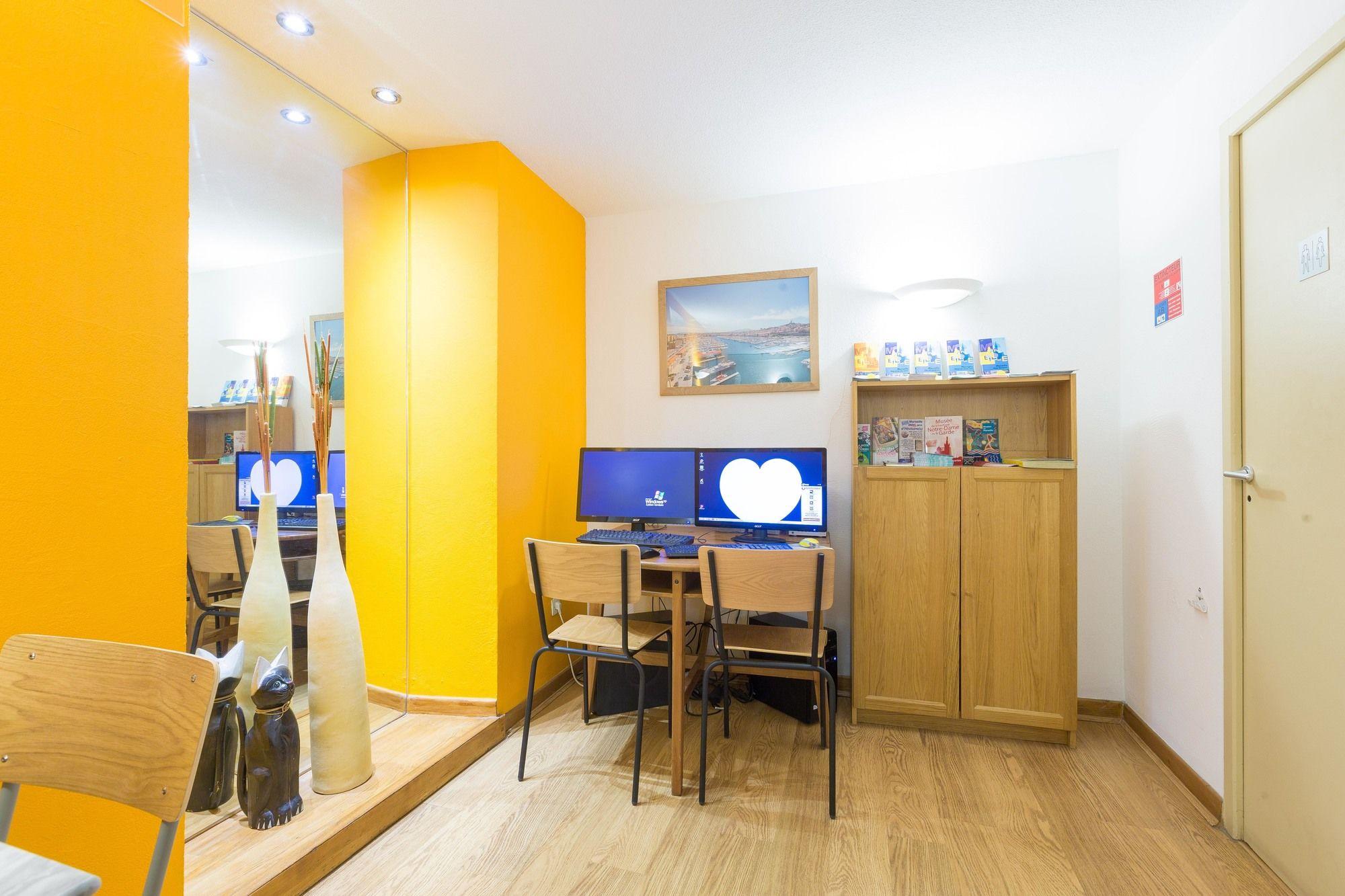 Europe Hotel Vieux Port Марсель Екстер'єр фото